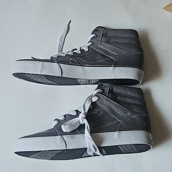 Airwalk gray Men  shoes sneakers high top Size 8.5 - Picture 8 of 9